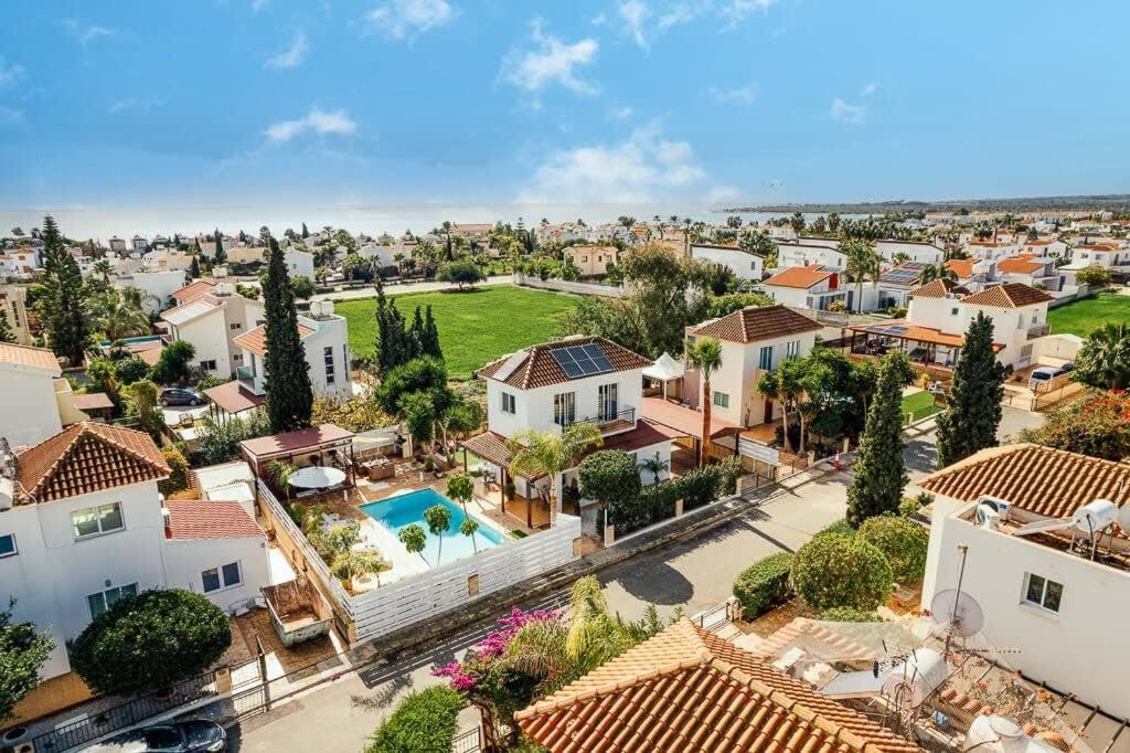 Anastasia Villa