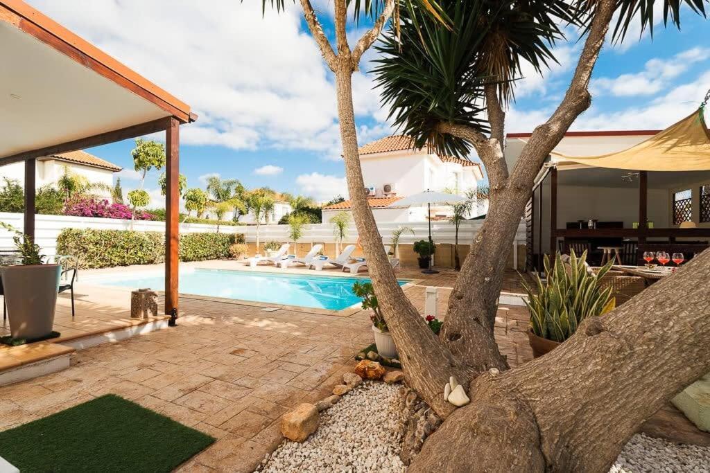 Anastasia Villa